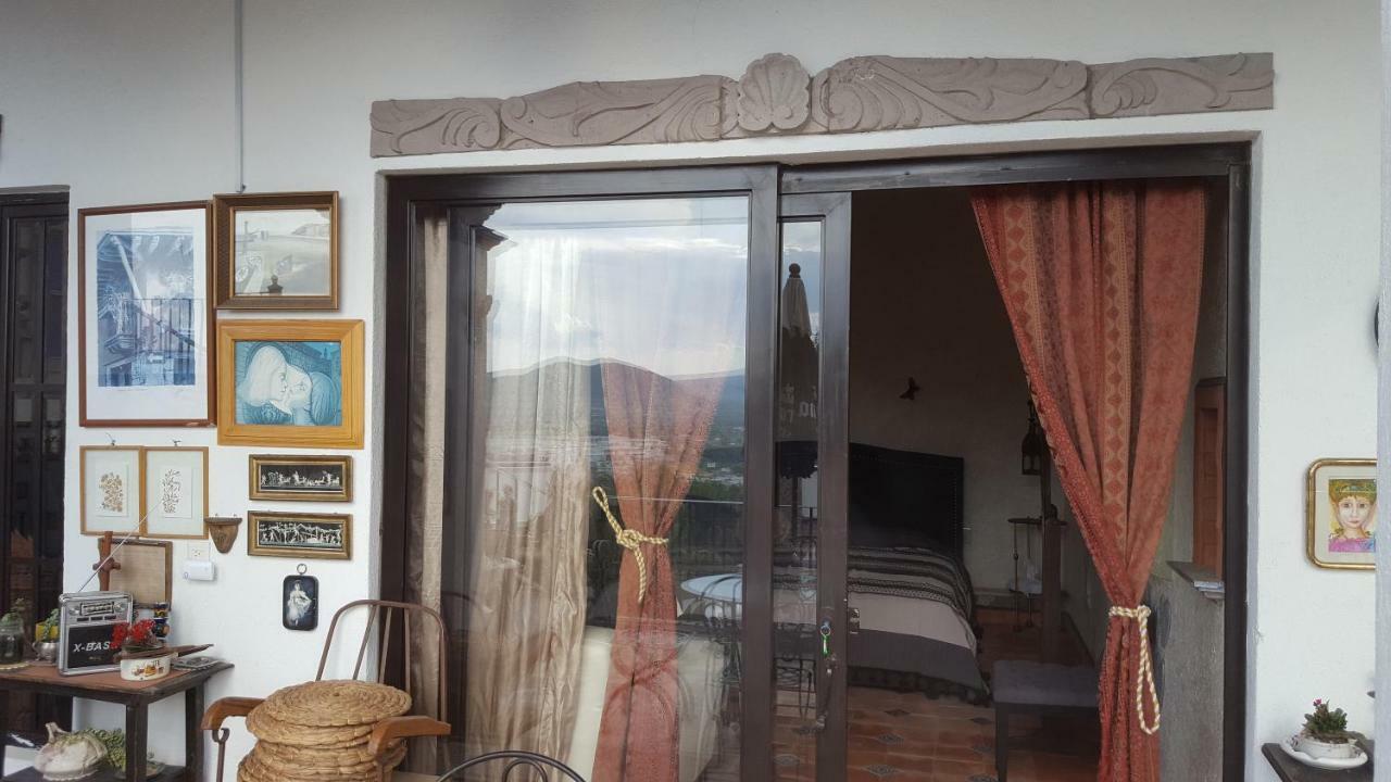 La Casona Azul Bed N Breakfast Santa Rosa de Jauregui Exterior foto